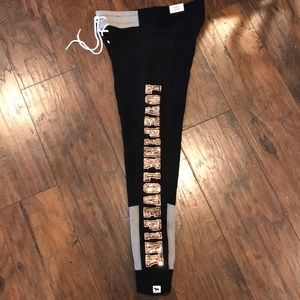 ✨NWT✨ Vs pink yoga leggings